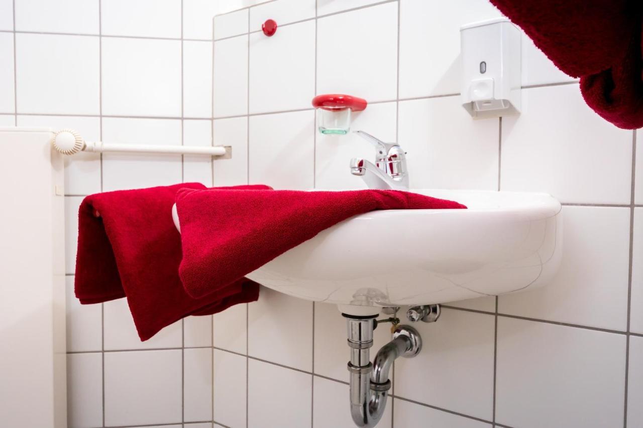 Wohlfuehlhotel Im Schlosspark - Self Checkin Willebadessen Buitenkant foto