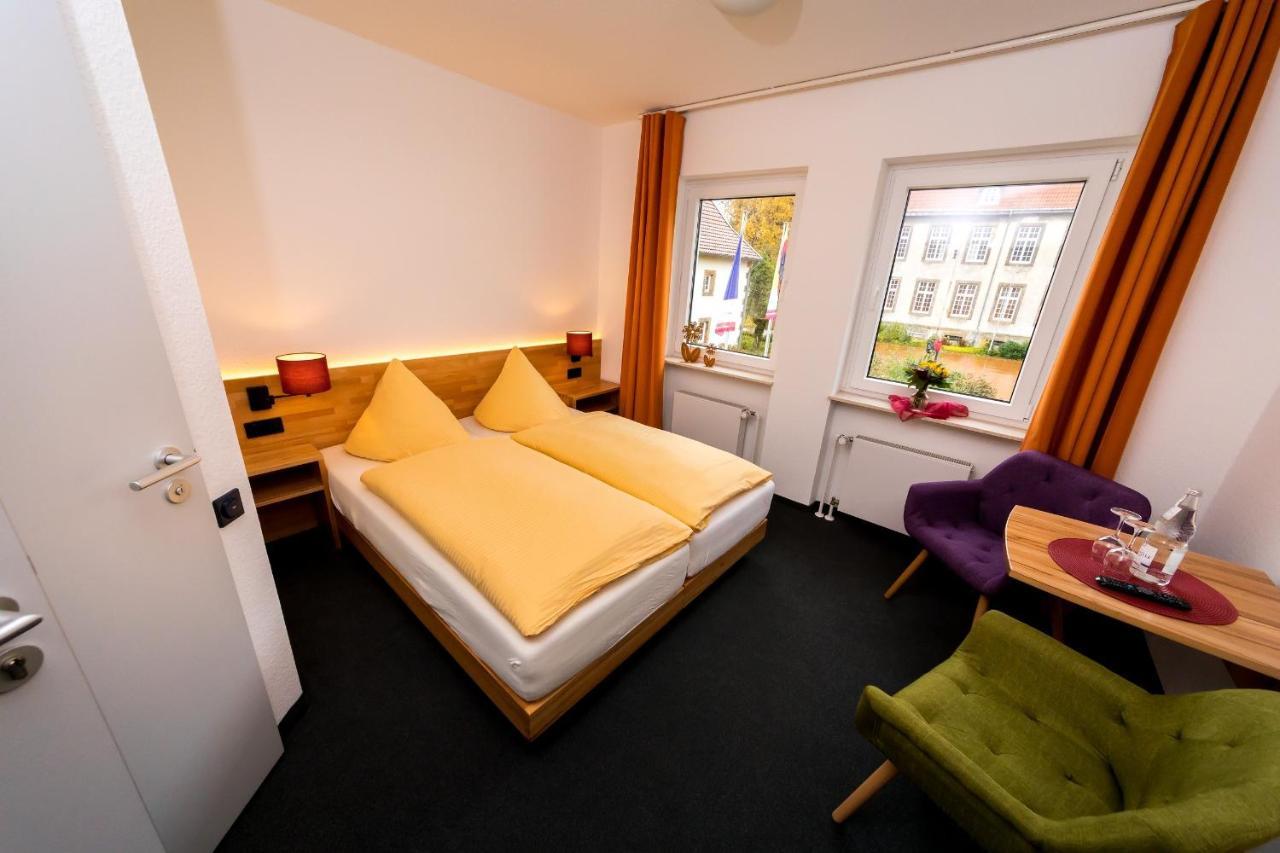 Wohlfuehlhotel Im Schlosspark - Self Checkin Willebadessen Buitenkant foto